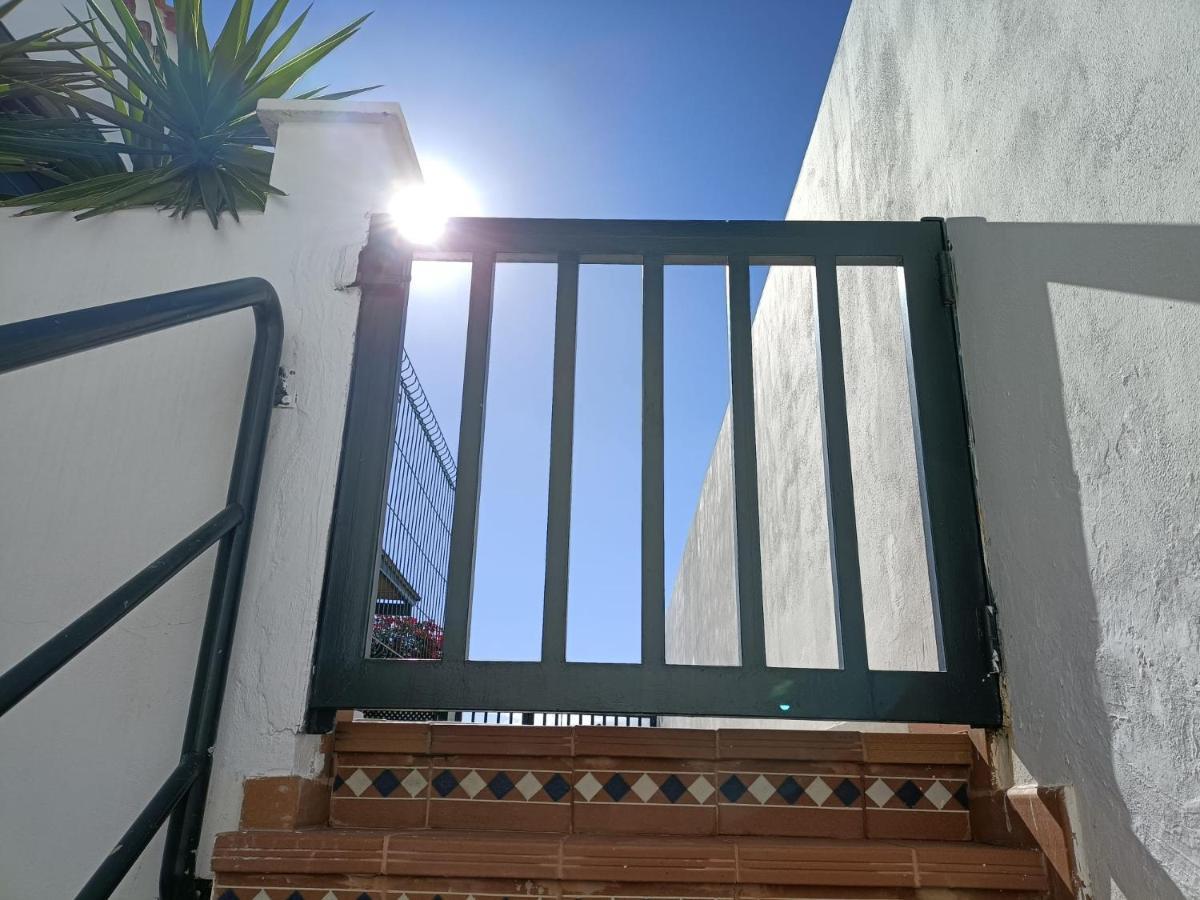 Habitacion Matrimonial En Un Bajo Bano Compartido Areas Compartidas Abades  Εξωτερικό φωτογραφία