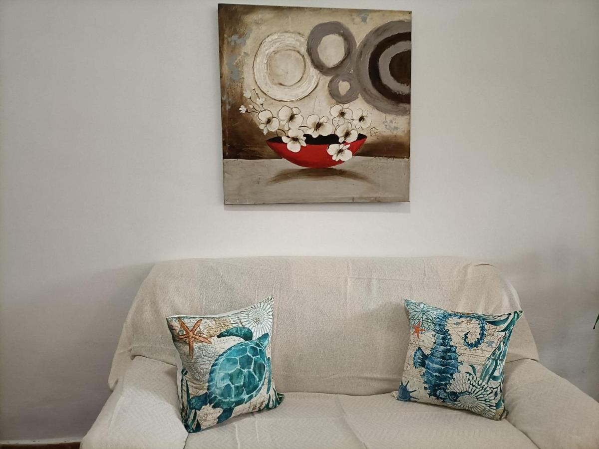 Habitacion Matrimonial En Un Bajo Bano Compartido Areas Compartidas Abades  Εξωτερικό φωτογραφία