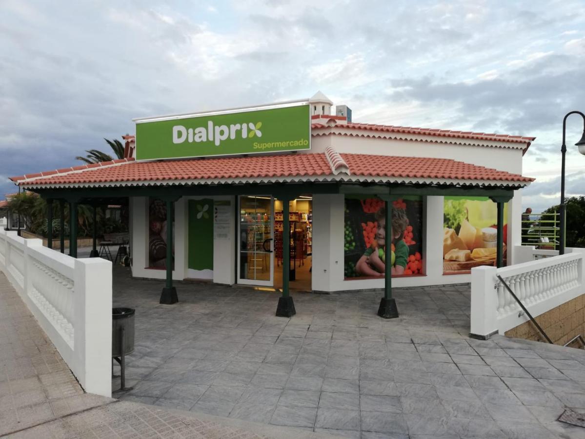 Habitacion Matrimonial En Un Bajo Bano Compartido Areas Compartidas Abades  Εξωτερικό φωτογραφία