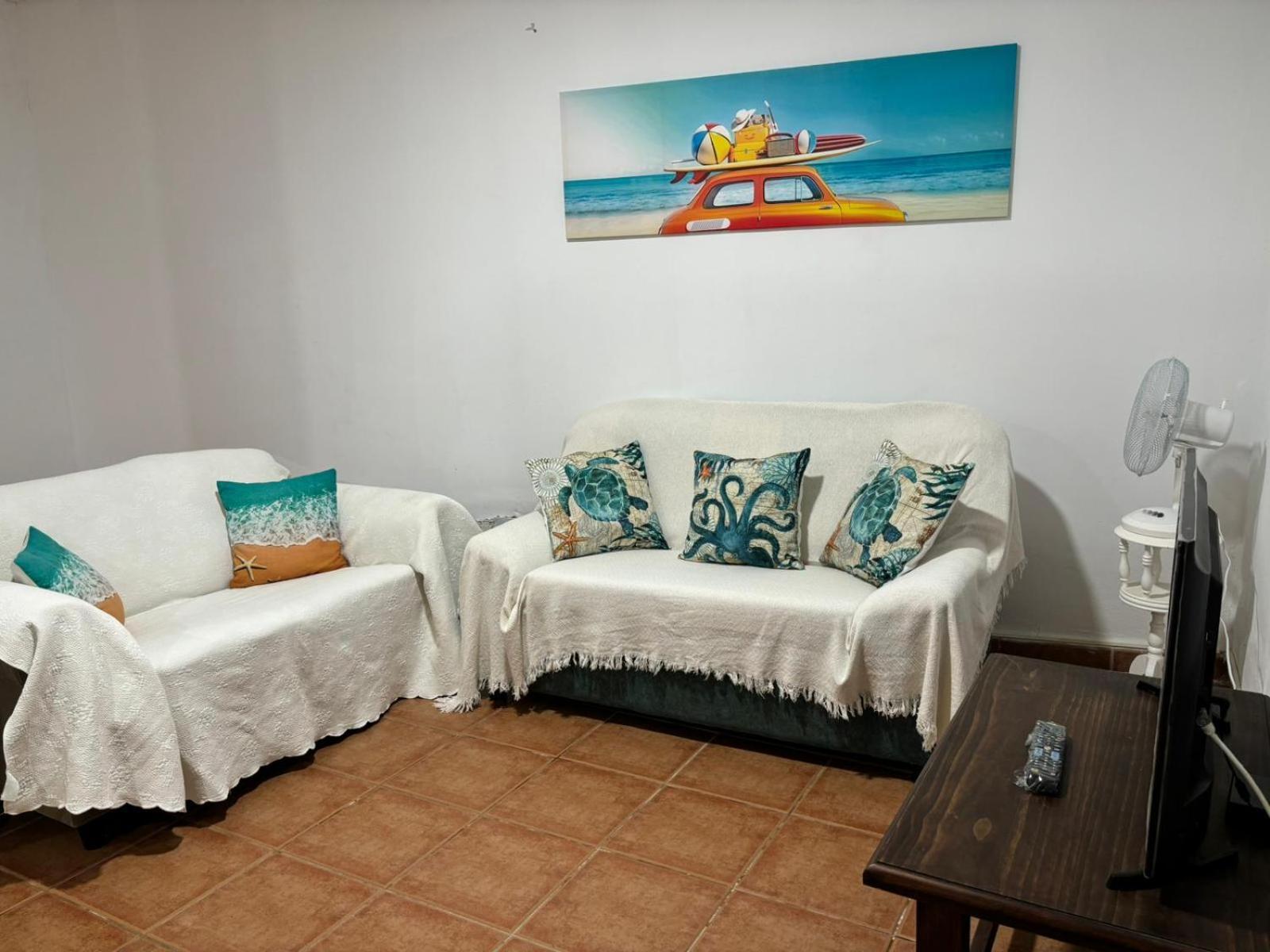 Habitacion Matrimonial En Un Bajo Bano Compartido Areas Compartidas Abades  Εξωτερικό φωτογραφία