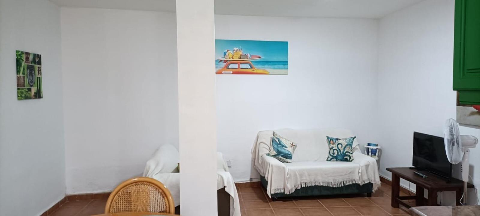 Habitacion Matrimonial En Un Bajo Bano Compartido Areas Compartidas Abades  Εξωτερικό φωτογραφία