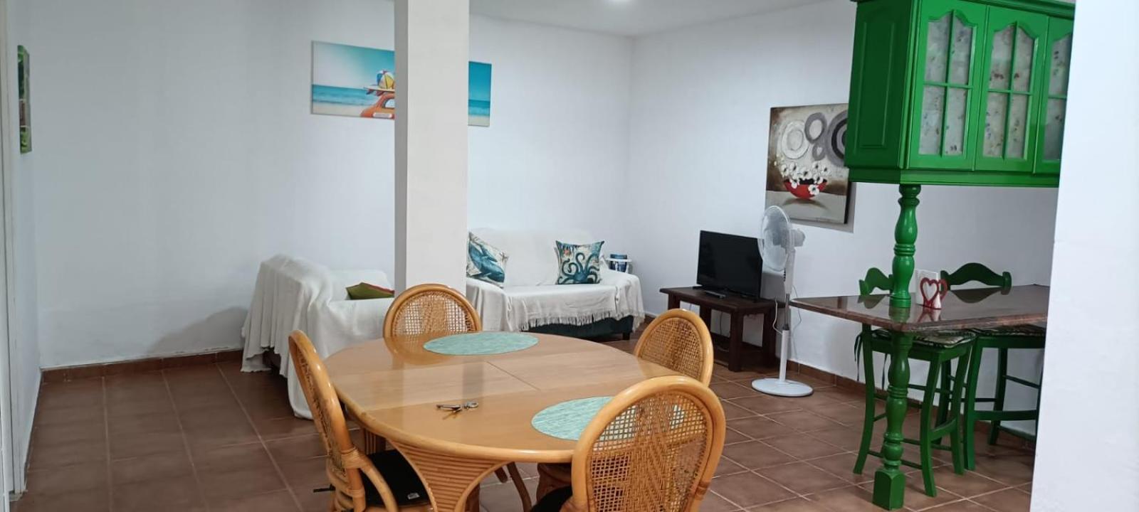 Habitacion Matrimonial En Un Bajo Bano Compartido Areas Compartidas Abades  Εξωτερικό φωτογραφία