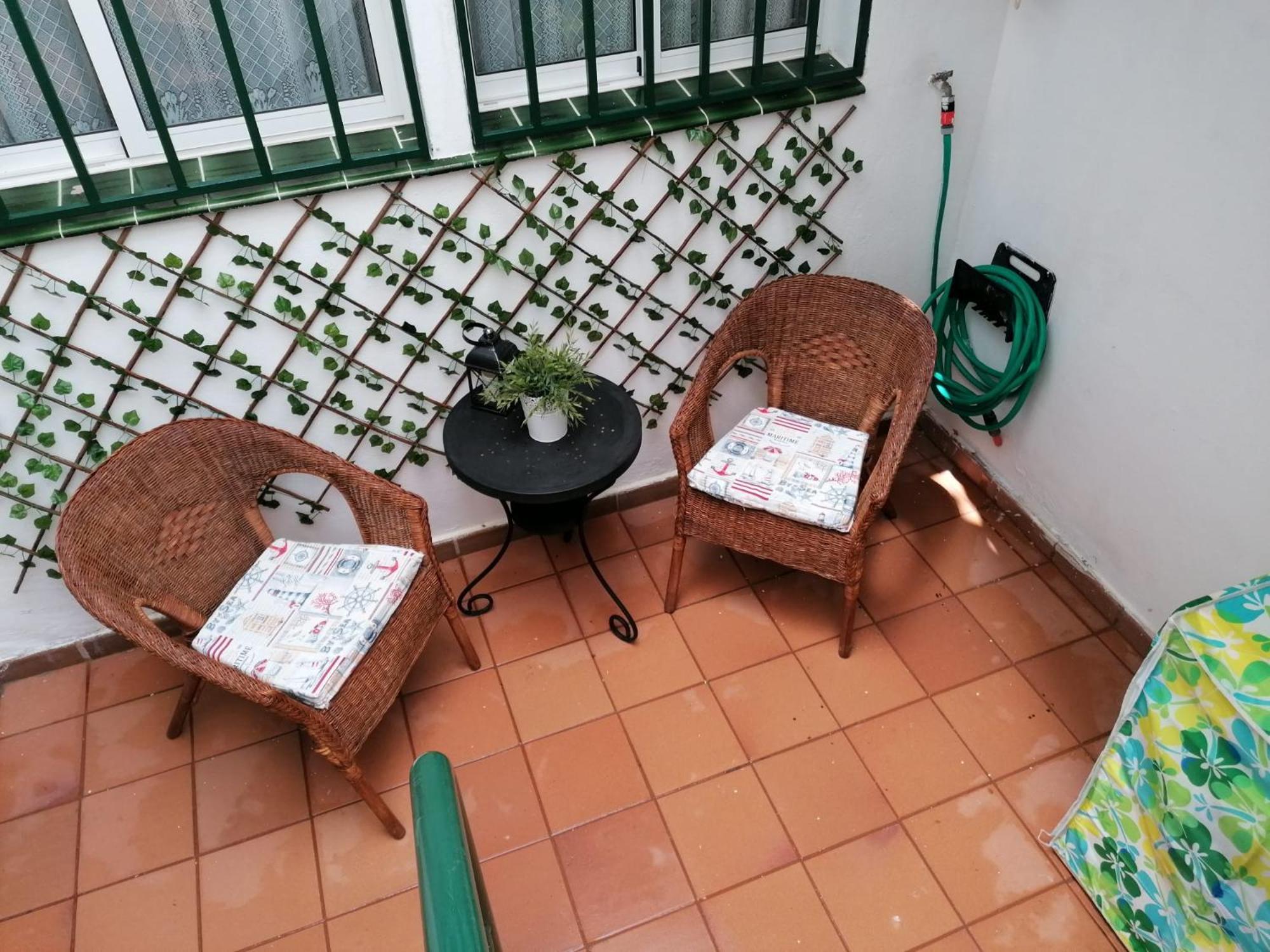 Habitacion Matrimonial En Un Bajo Bano Compartido Areas Compartidas Abades  Εξωτερικό φωτογραφία